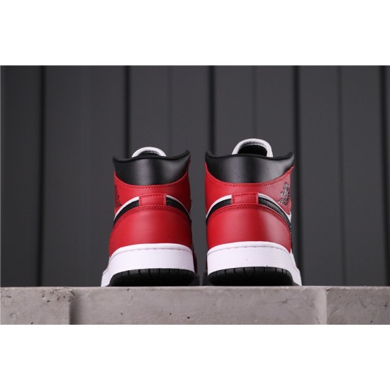 Air Jordan 1 Mid “Chicago Black Toe” 554724-069 Red černá Bílá