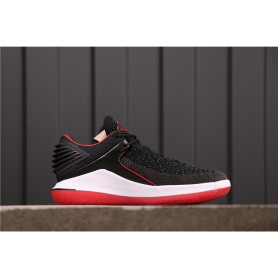 Air Jordan 32 Low "Banned" AH3347-001 černá červená