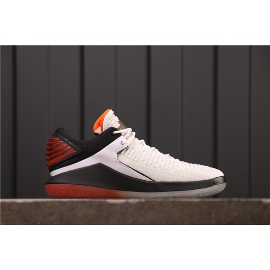 Air Jordan 32 Low "Like Mike" AH3347-100 Bílý černý