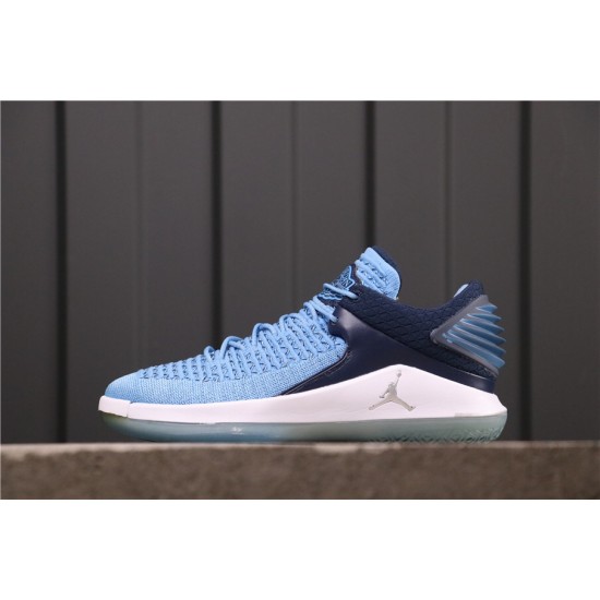 Air Jordan 32 Low "Win Like" 82 AH3347-401 Modrá Bílá