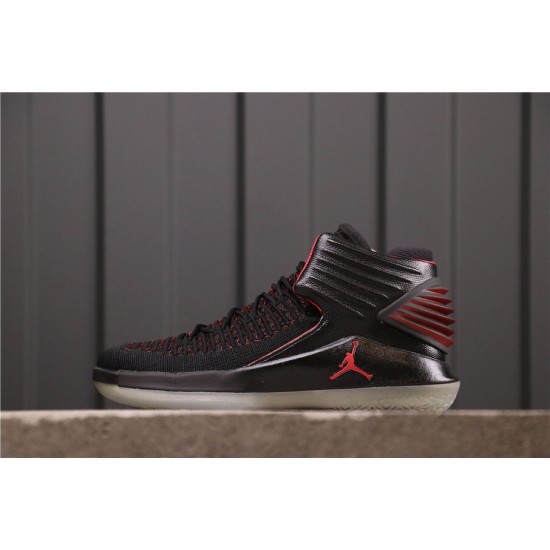 Air Jordan 32 "MJ Day" AA1253-001 černá červená