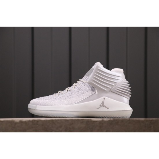 Air Jordan 32 "Pure Platinum" AH3348-007 Bílé stříbro