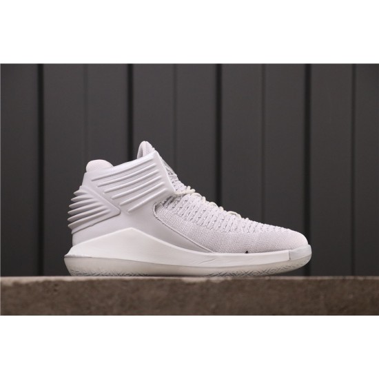 Air Jordan 32 "Pure Platinum" AH3348-007 Bílé stříbro