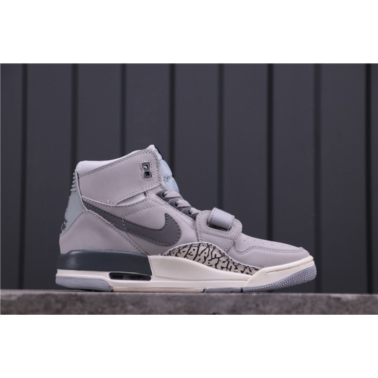 Air Jordan Legacy 312 NRG AV3922-002 šedá hnědá